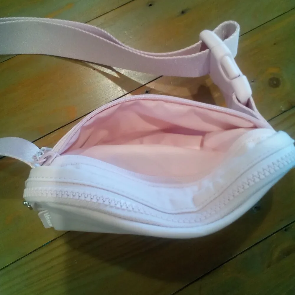 NWOT Lulu Belt Bag (Organza Pink) - Picture 3 of 8